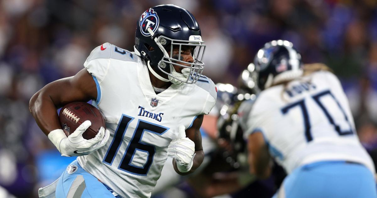 Treylon Burks Injury Update: Titans WR Being Evaluated For Concussion ...